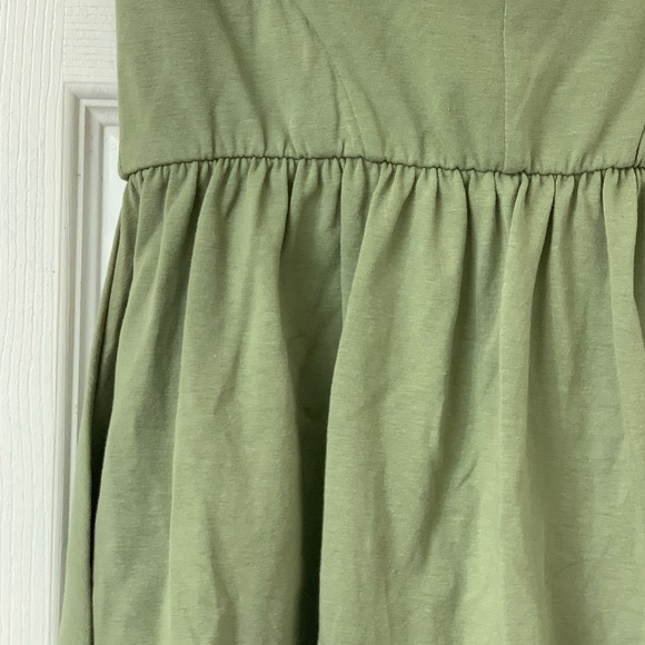 (Set of 2) Strapless Adam Levine Dresses - Picture 11 of 11